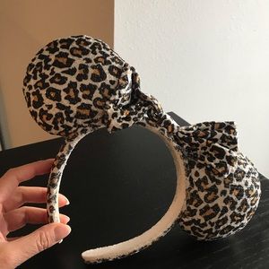 Disney’s Minnie leopard headband